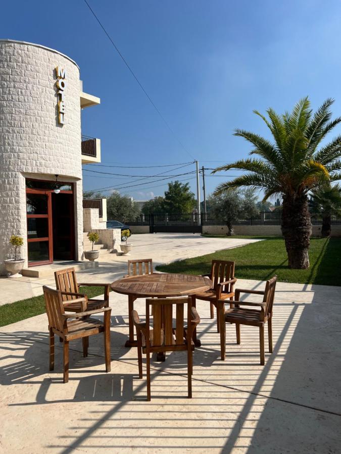 Motel Zeta Lux Mitrovici  Exterior foto