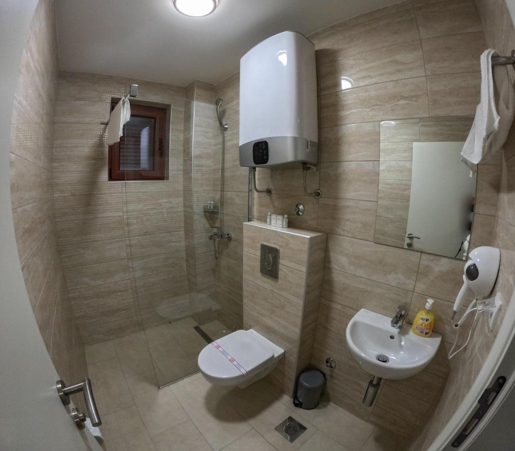 Motel Zeta Lux Mitrovici  Exterior foto